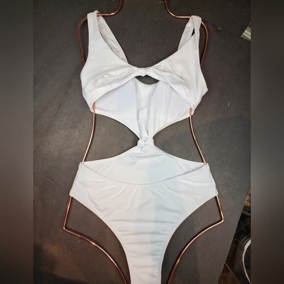 Sexy White Monokini One Piece Swimsuit Bikini Cutout Womens Size S - Picture 2 of 7